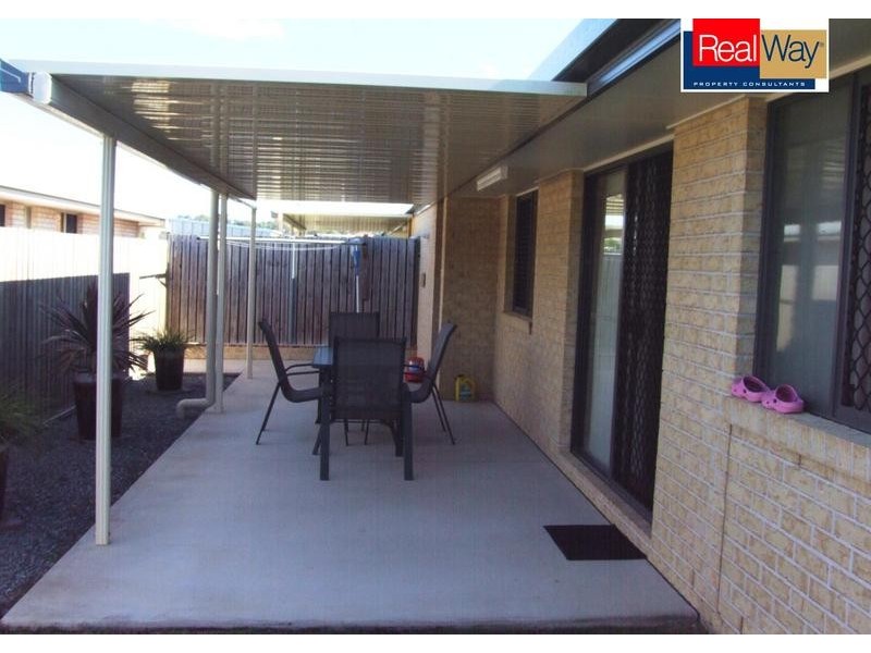 2/ 62 Pembridge Cct, Urraween QLD 4655