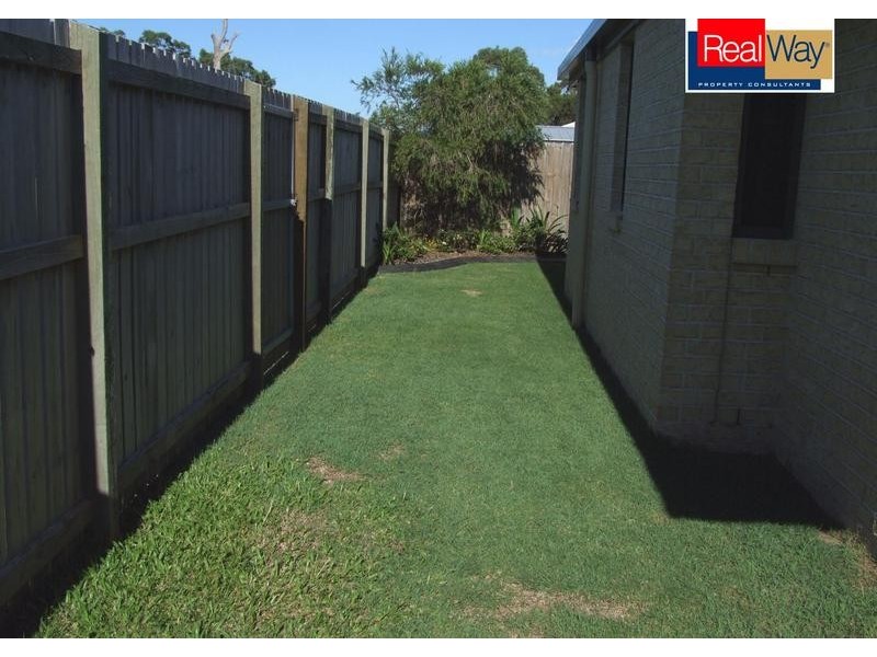 2/ 62 Pembridge Cct, Urraween QLD 4655