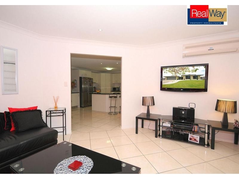 67 Samarai Dr, Kawungan QLD 4655