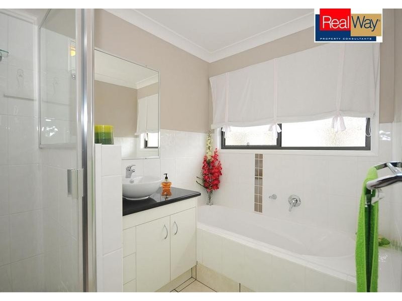 67 Samarai Dr, Kawungan QLD 4655