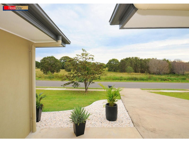 67 Samarai Dr, Kawungan QLD 4655