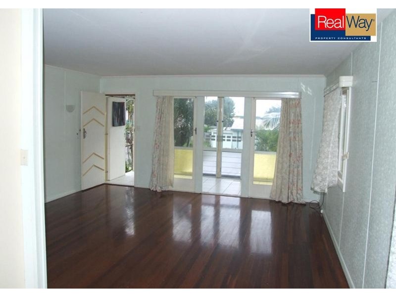 32 John St, Scarness QLD 4655