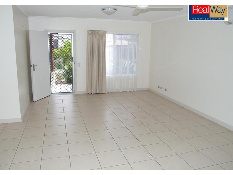 31/ 230 Pulgul St, Urangan QLD 4655