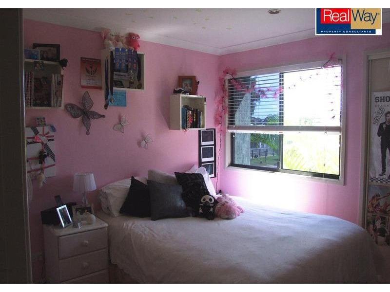17 30 East St, Scarness QLD 4655