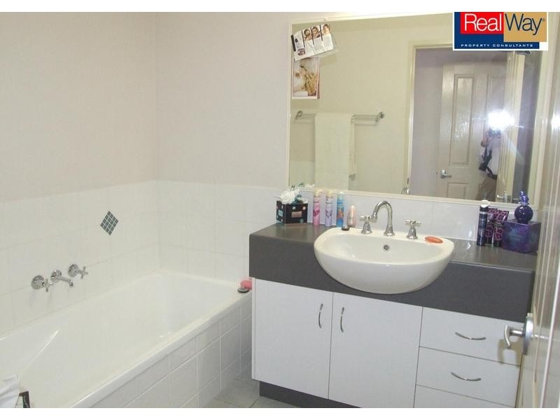17 30 East St, Scarness QLD 4655