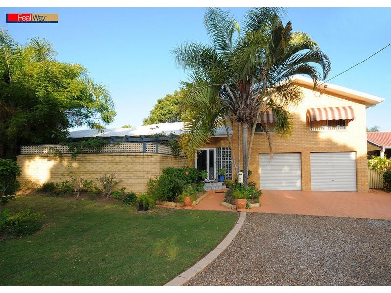 2 William St, Urangan QLD 4655