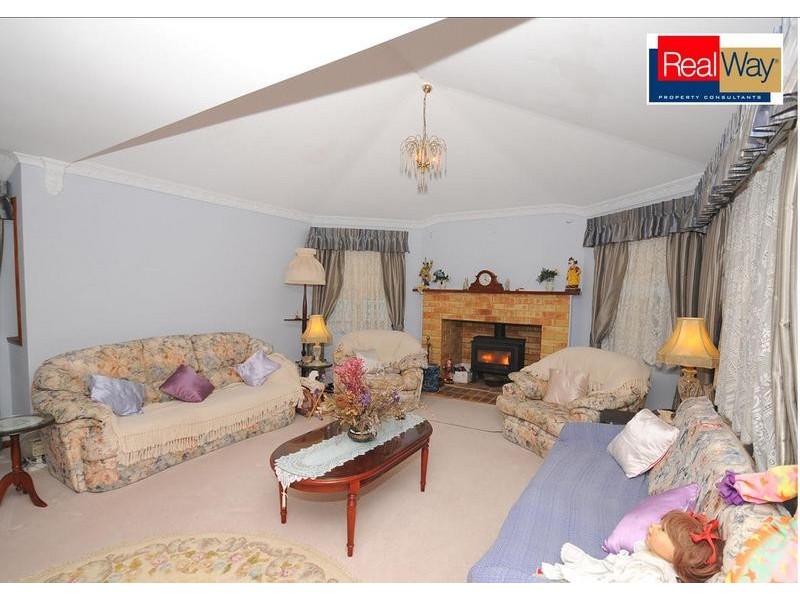 2 William St, Urangan QLD 4655