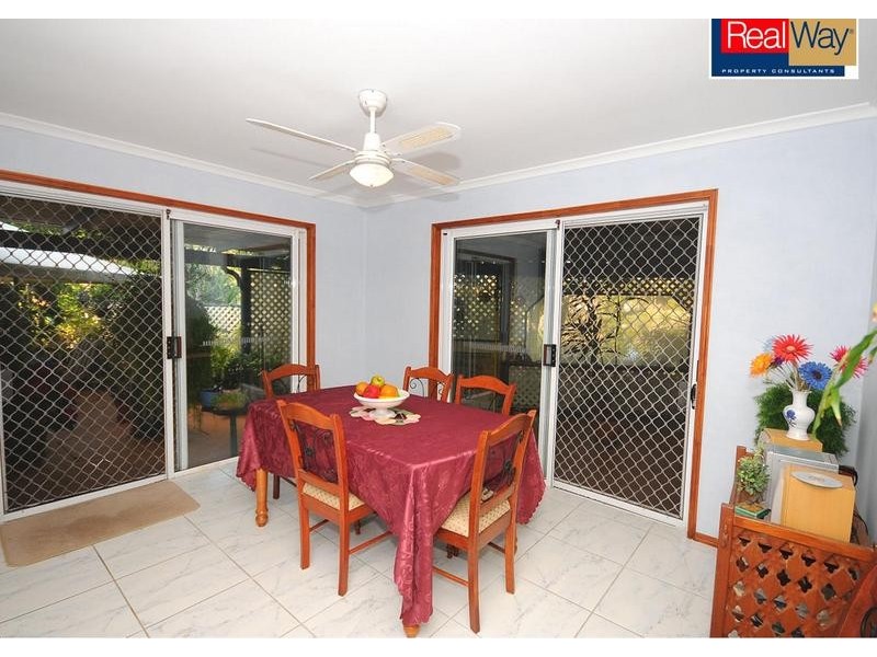 2 William St, Urangan QLD 4655