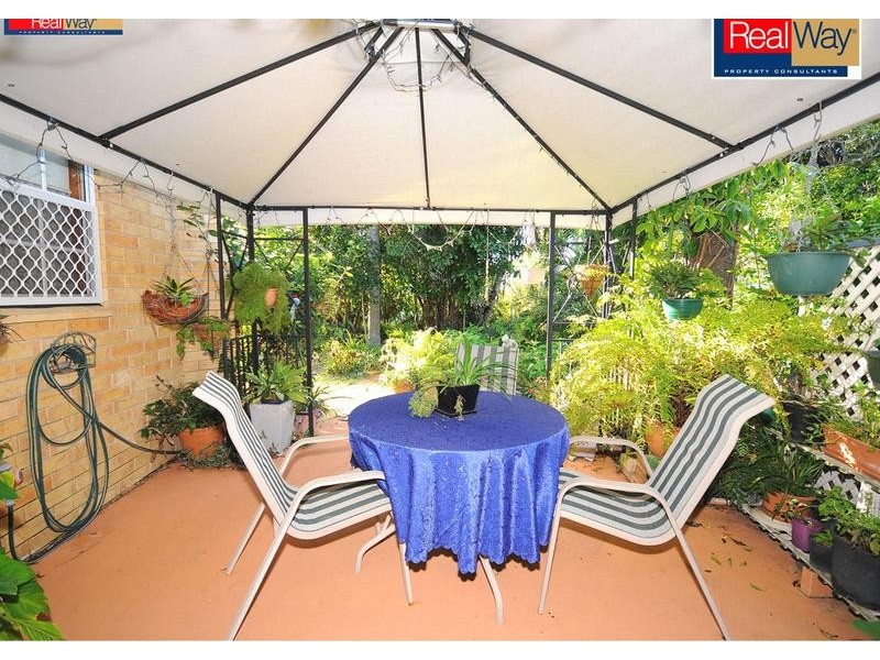 2 William St, Urangan QLD 4655