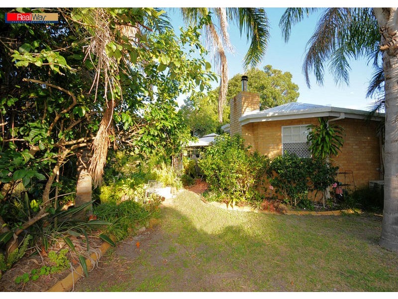 2 William St, Urangan QLD 4655