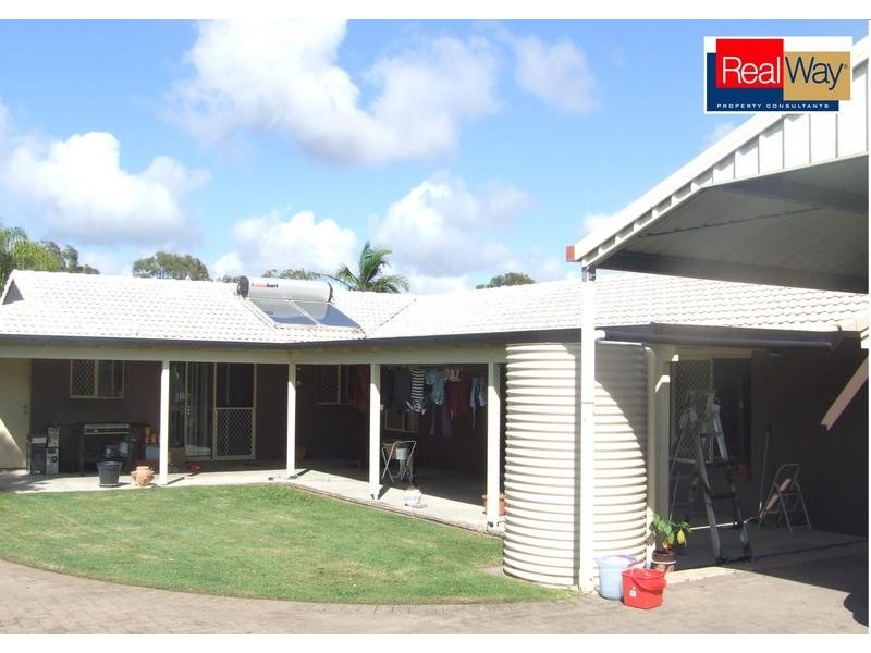 3 Bergin Ct, Torquay QLD 4655