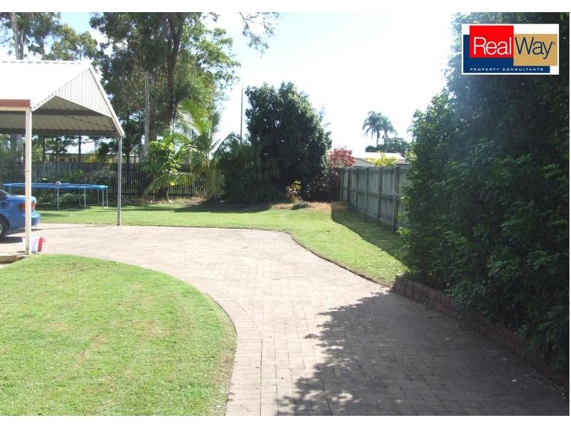 3 Bergin Ct, Torquay QLD 4655