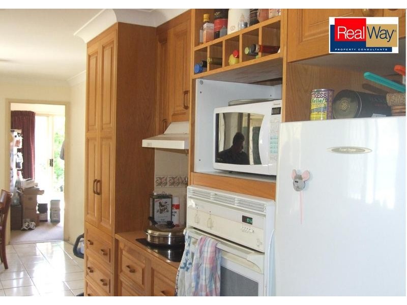 3 Bergin Ct, Torquay QLD 4655