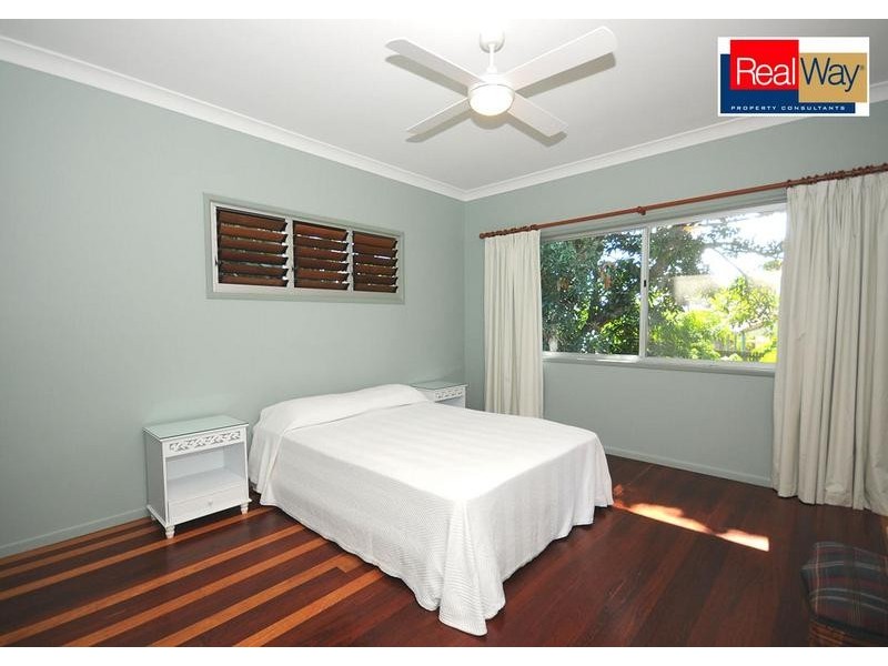 22 Truro St, Torquay QLD 4655