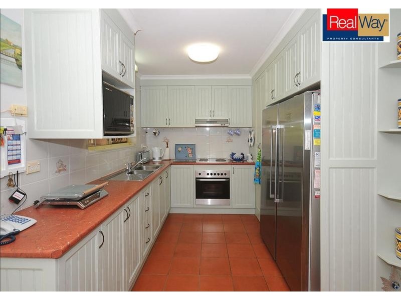 1 Merrilyn Crt, Urangan QLD 4655