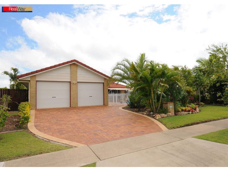41 Kookaburra Dr, Eli Waters QLD 4655