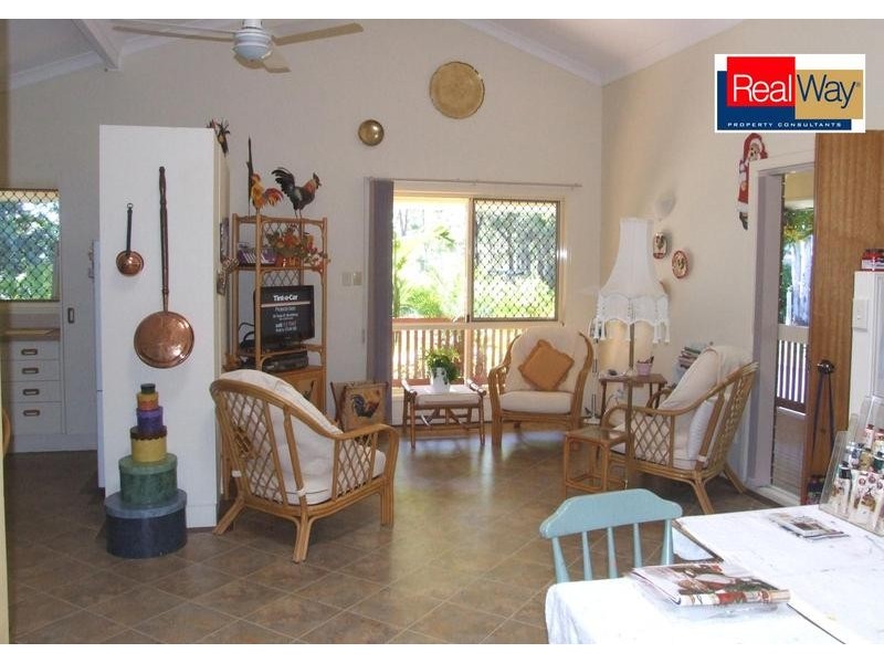 37/ 415-417 Boat Harbour Dr, Torquay QLD 4655