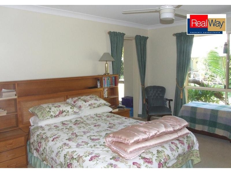 37/ 415-417 Boat Harbour Dr, Torquay QLD 4655