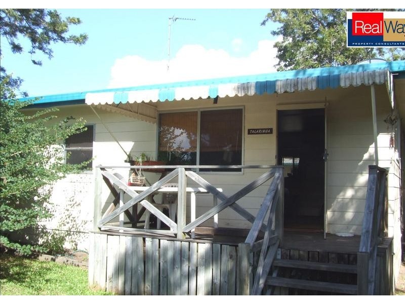 33 Totness St, Torquay QLD 4655