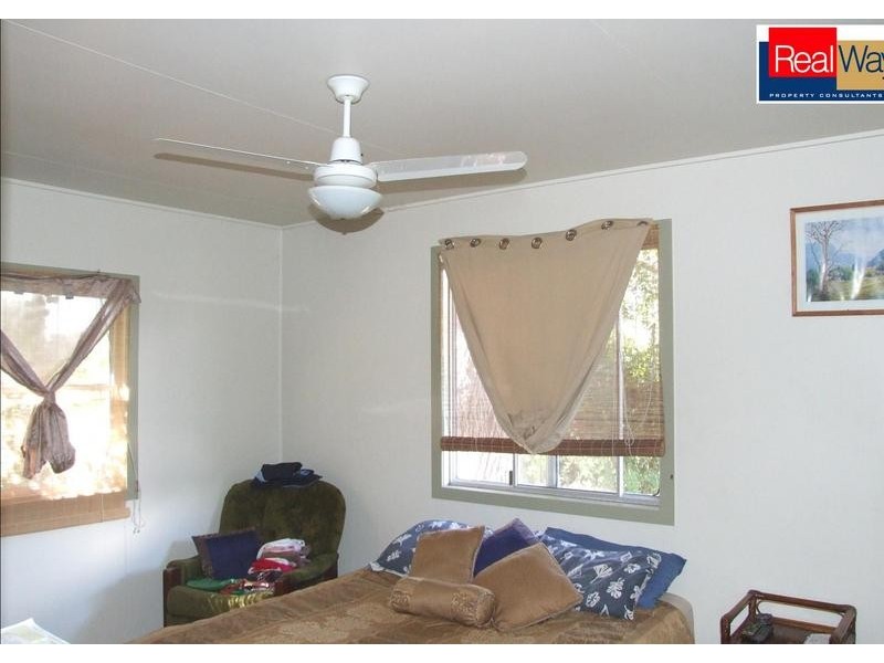 33 Totness St, Torquay QLD 4655