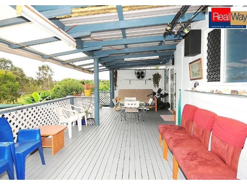 6 Byron St, Scarness QLD 4655