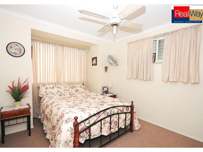 6 Byron St, Scarness QLD 4655