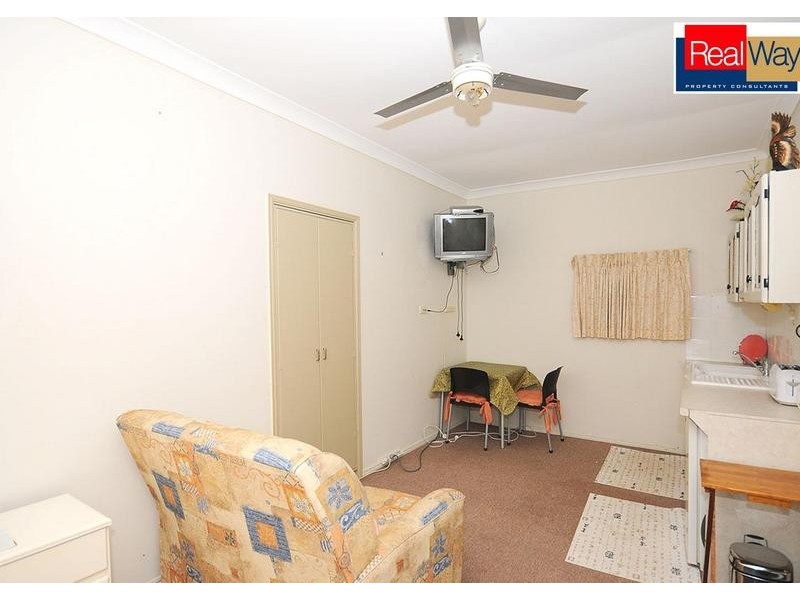 6 Byron St, Scarness QLD 4655