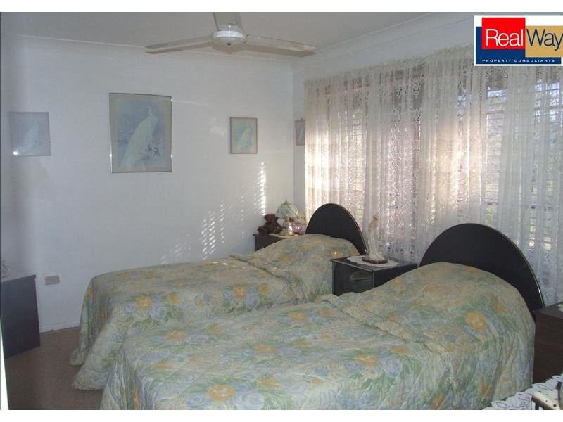 10 Granada Ct, Point Vernon QLD 4655