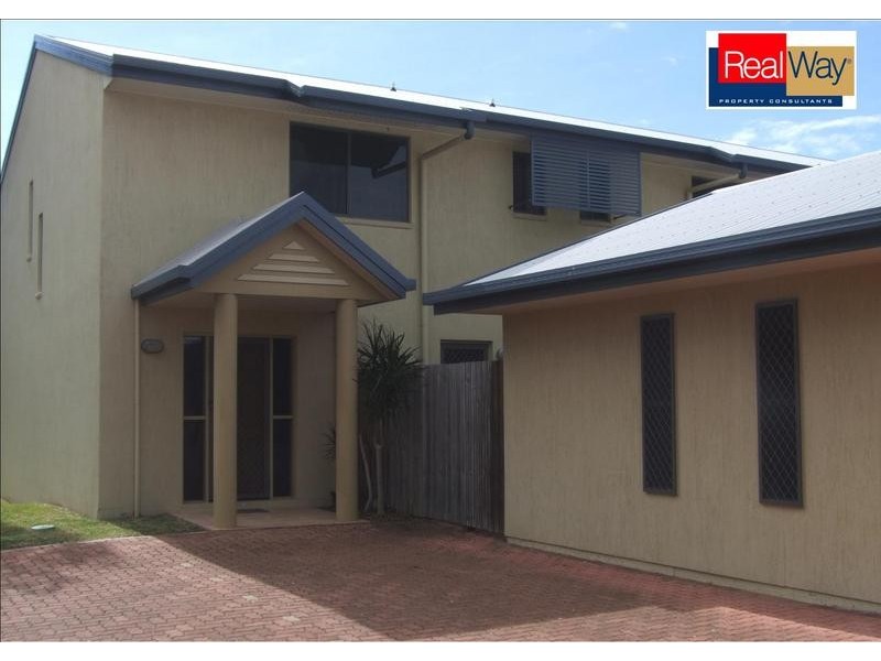 38 30 East St, Scarness QLD 4655