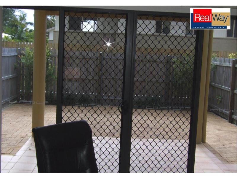 38 30 East St, Scarness QLD 4655