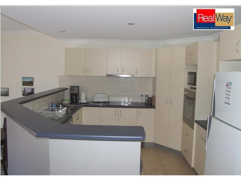 38 30 East St, Scarness QLD 4655