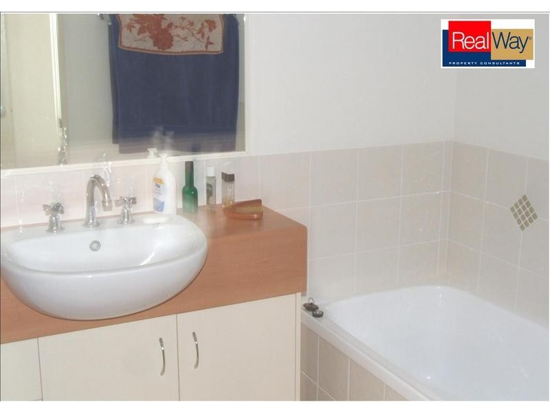 38 30 East St, Scarness QLD 4655