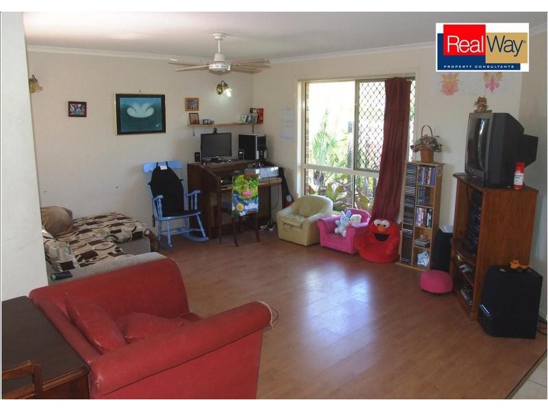 11 Princess Park Ct, Torquay QLD 4655