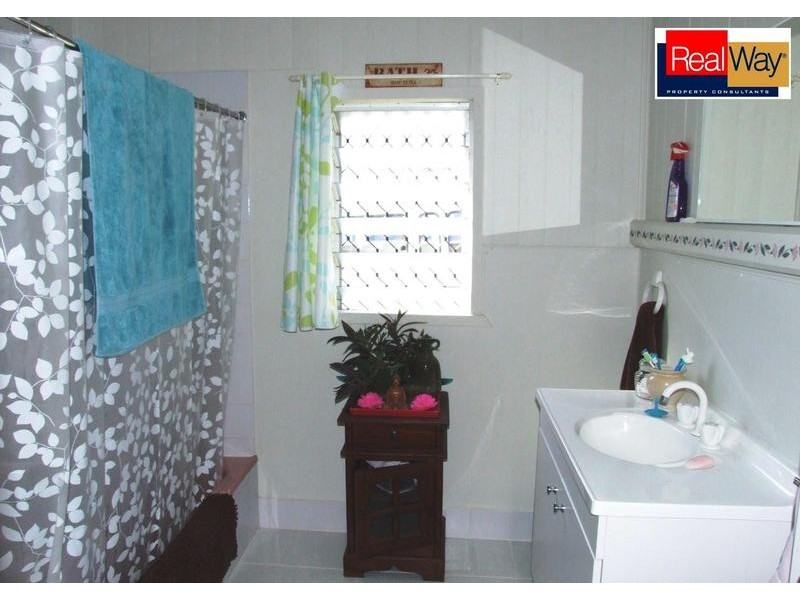23 Mary St, Scarness QLD 4655