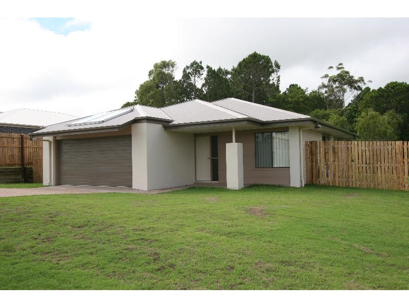 8 Morgan Cct, Urraween QLD 4655