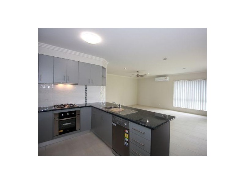 6 Morgan Cct, Urraween QLD 4655