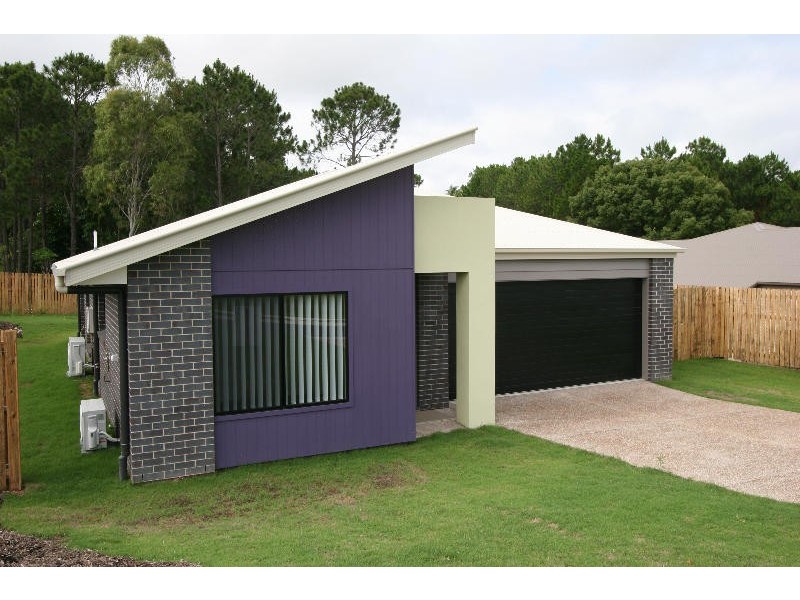 6 Morgan Cct, Urraween QLD 4655