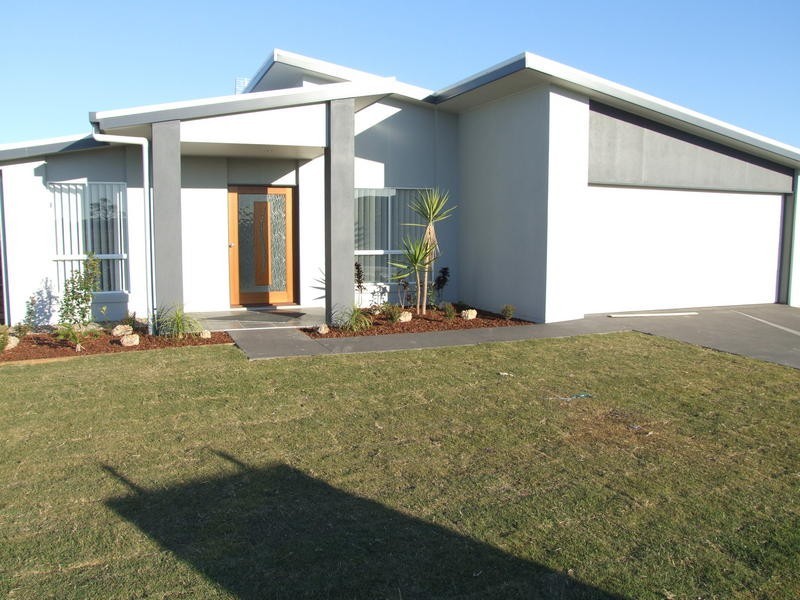 lot 98 Bounty Circuit, Mariners Cove, Eli Waters QLD 4655