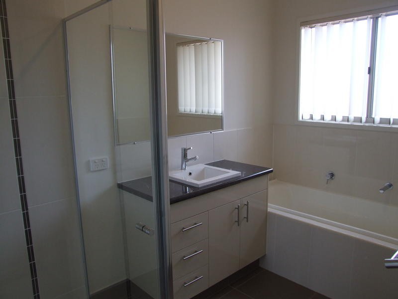 18 Kingsbarn Drive, Wondunna QLD 4655