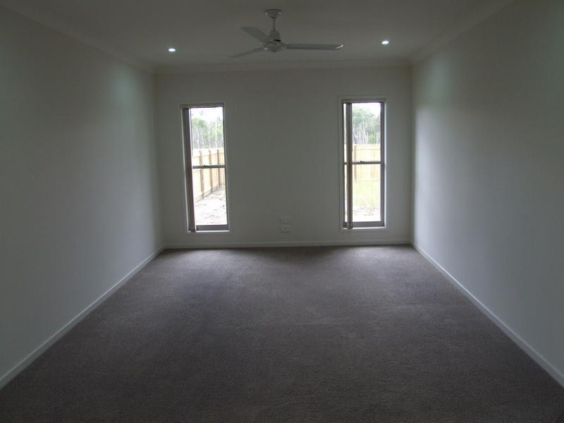 18 Kingsbarn Drive, Wondunna QLD 4655