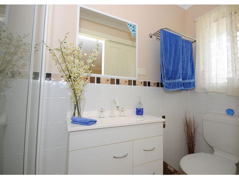 8 Maryborough Hervey Bay Rd, Urraween QLD 4655