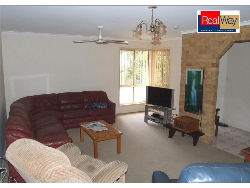 14 Oleander Ave, Scarness QLD 4655