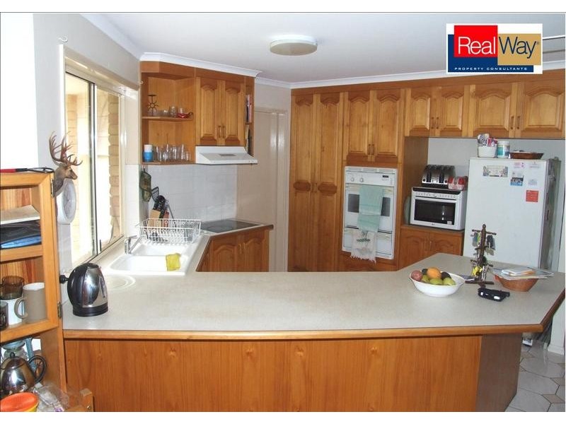 14 Oleander Ave, Scarness QLD 4655