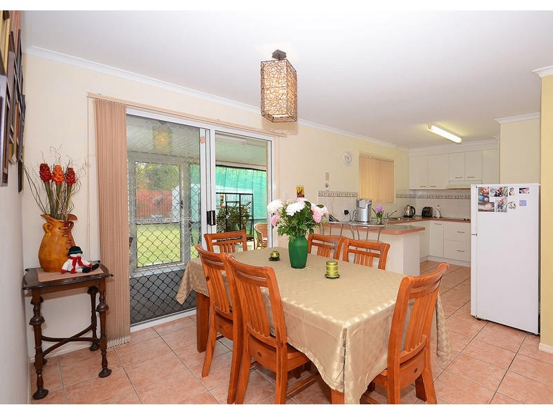 6 Kookaburra Drive, Eli Waters QLD 4655