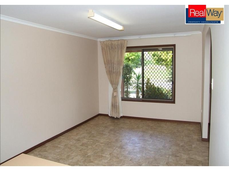 2 Sandalan Way, Urangan QLD 4655