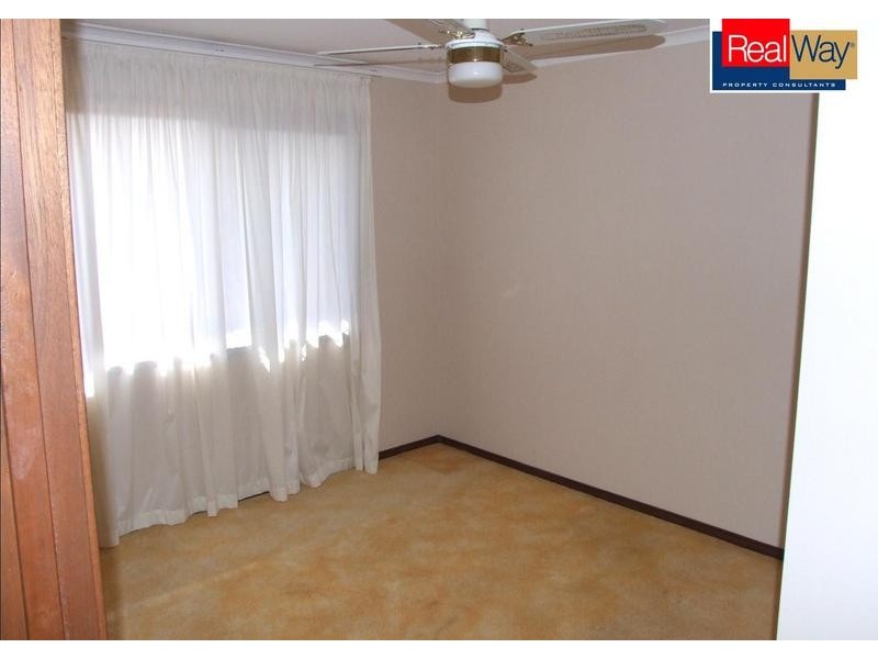 2 Sandalan Way, Urangan QLD 4655