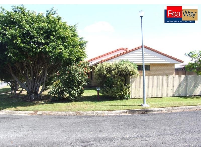 2 Sandalan Way, Urangan QLD 4655