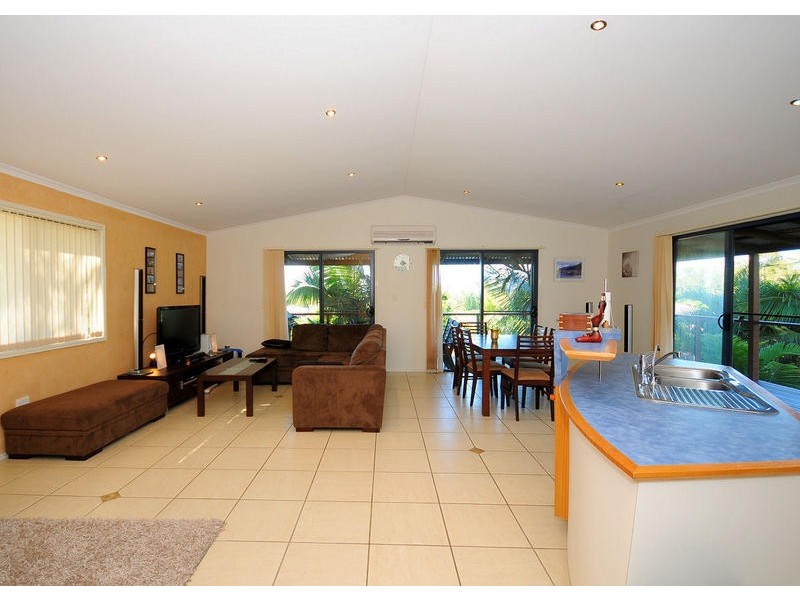 10 Sandpiper Street, River Heads QLD 4655