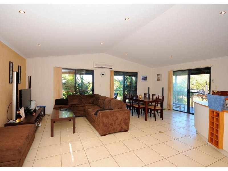 10 Sandpiper Street, River Heads QLD 4655