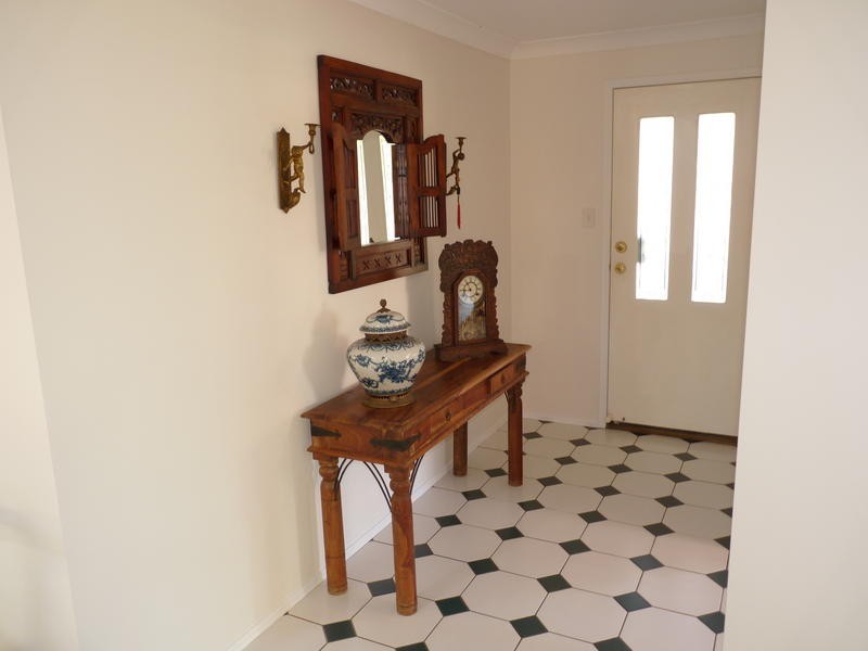 4 Hoberg Ct, Kawungan QLD 4655